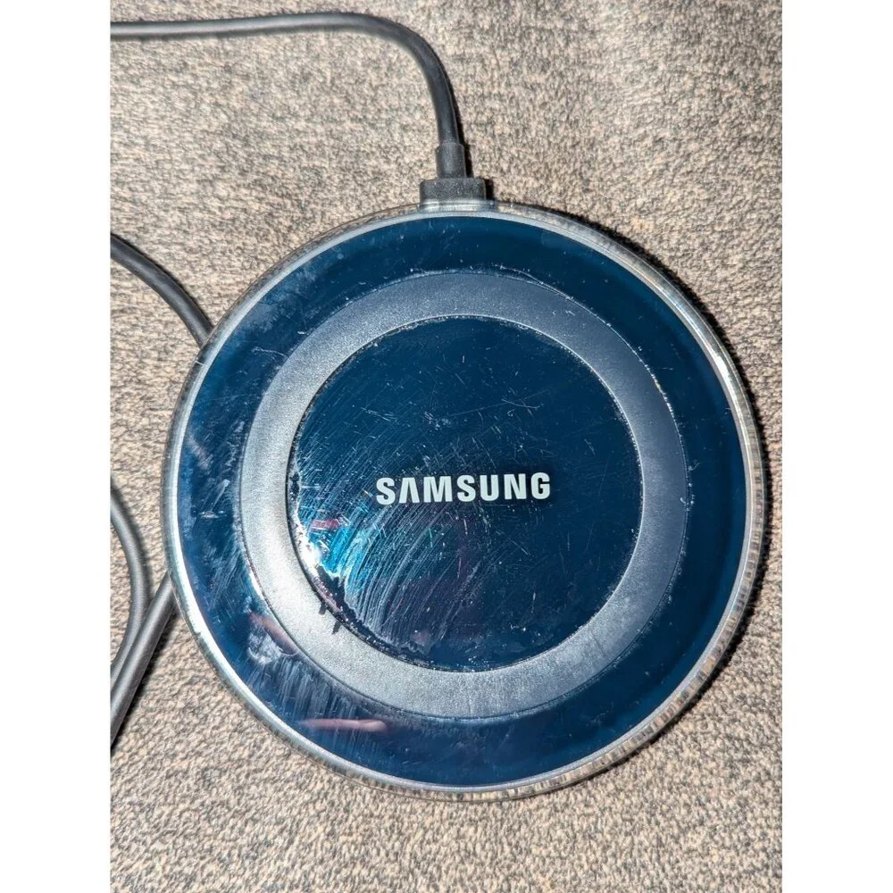 Samsung Wireless Charger EP-PG920A With USB Cable 5V Input Black Circular Design